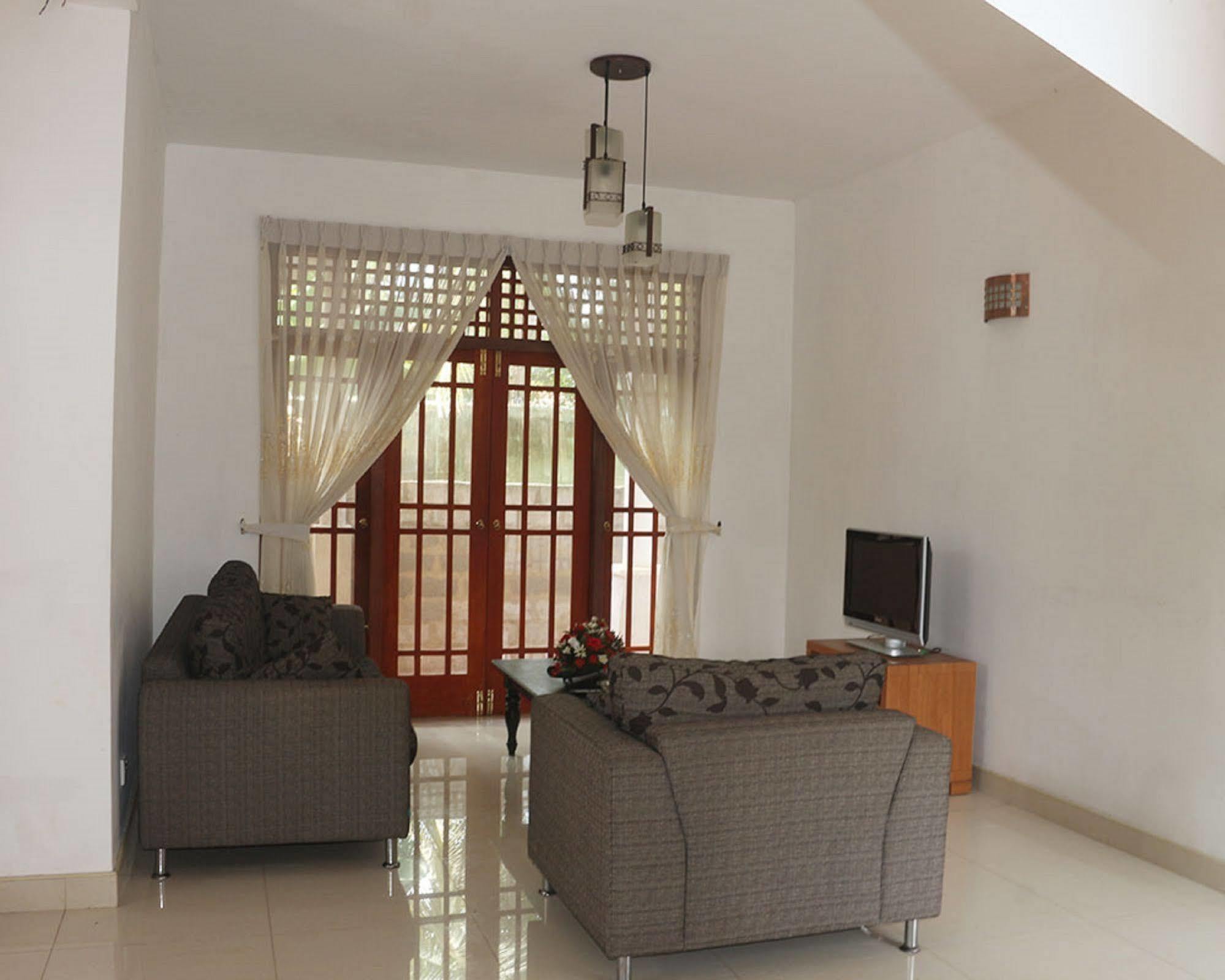 Hotel Red Rose Νεγκόμπο Εξωτερικό φωτογραφία