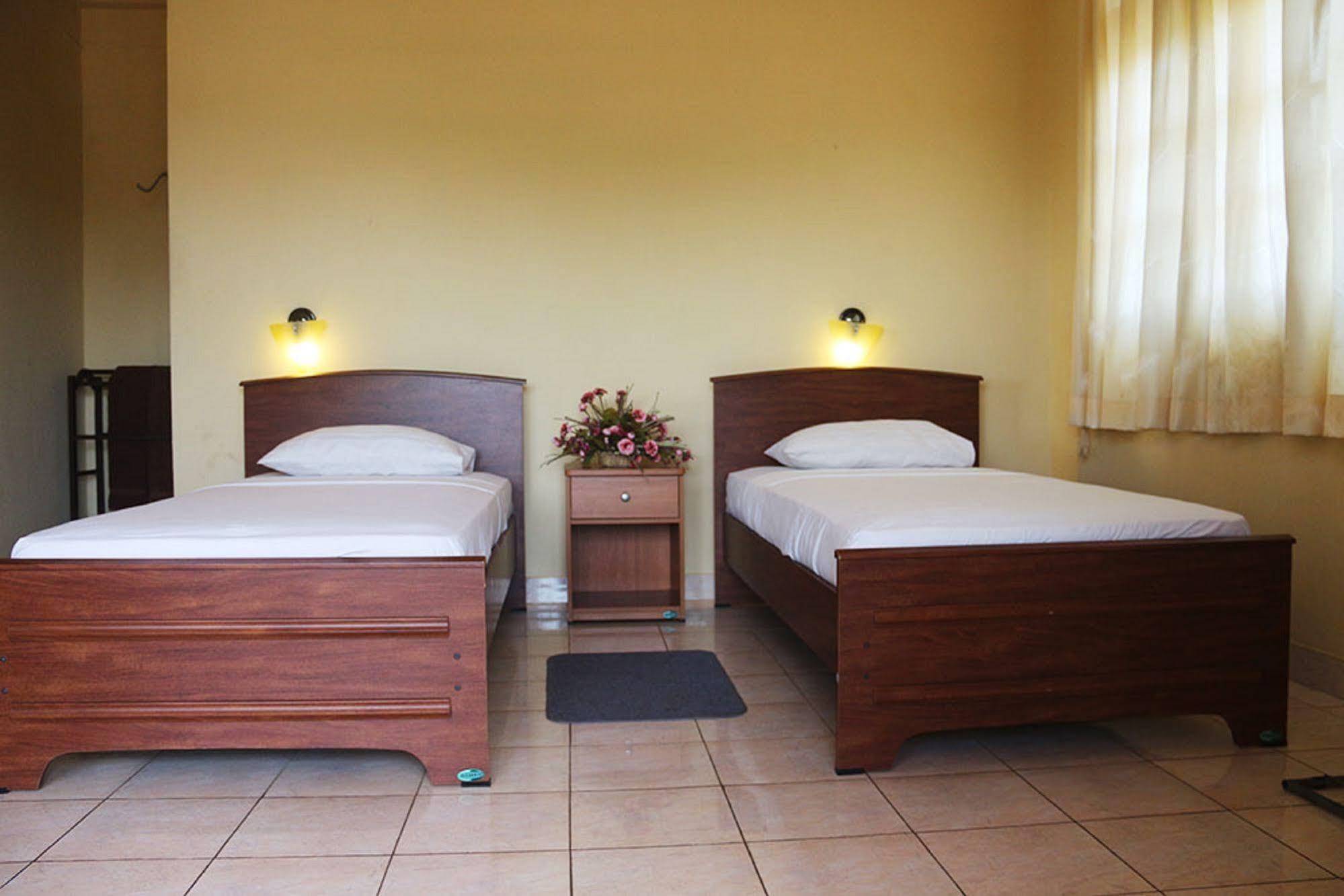 Hotel Red Rose Νεγκόμπο Εξωτερικό φωτογραφία