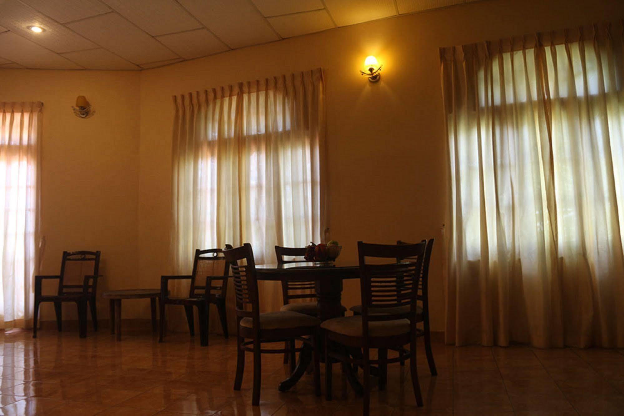 Hotel Red Rose Νεγκόμπο Εξωτερικό φωτογραφία