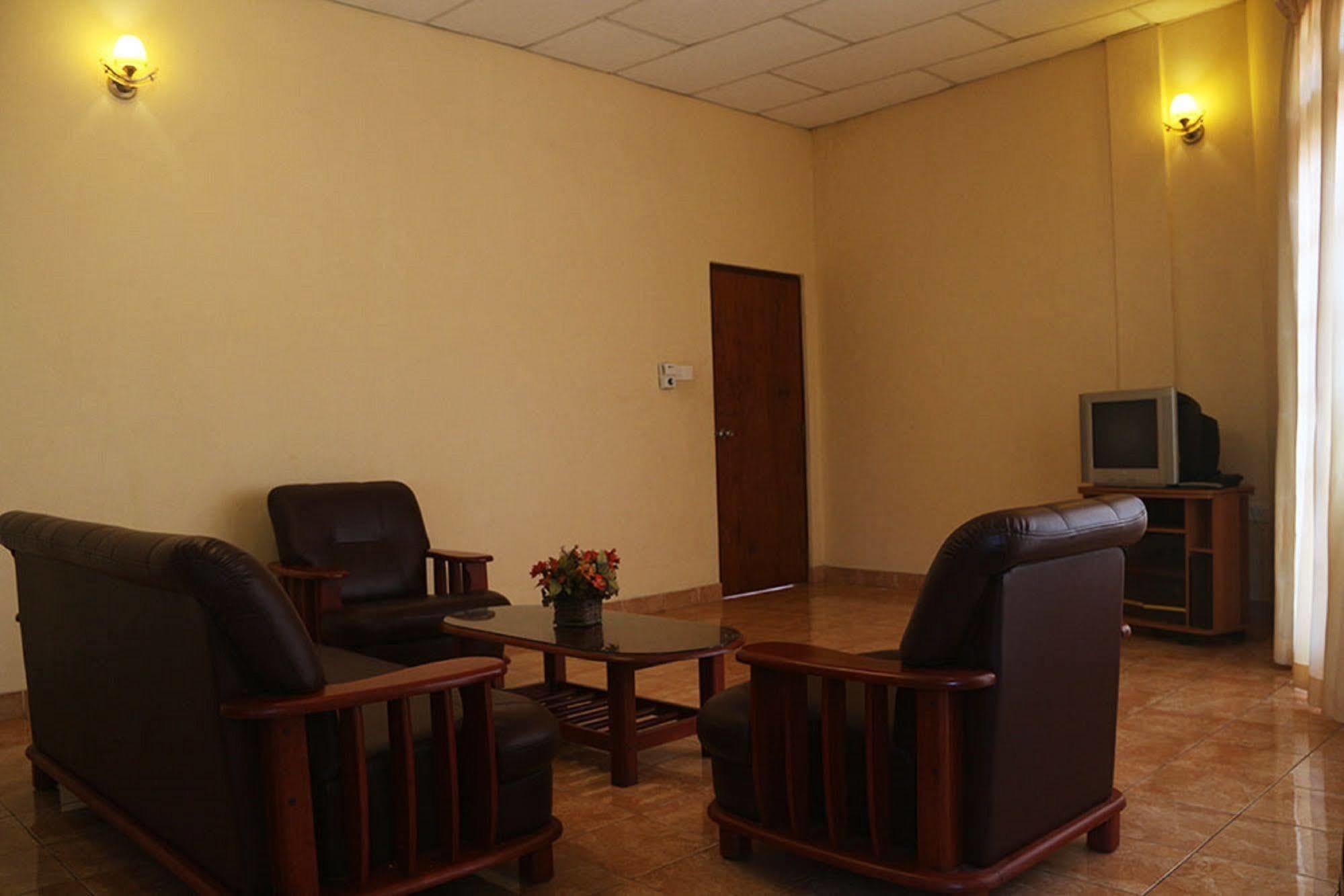 Hotel Red Rose Νεγκόμπο Εξωτερικό φωτογραφία