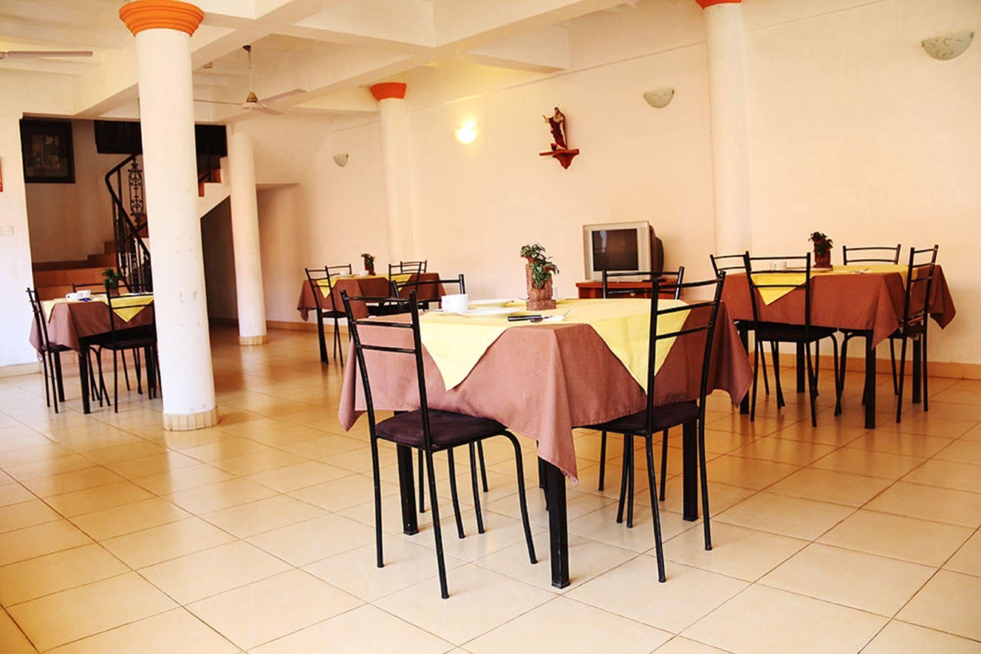 Hotel Red Rose Νεγκόμπο Εξωτερικό φωτογραφία